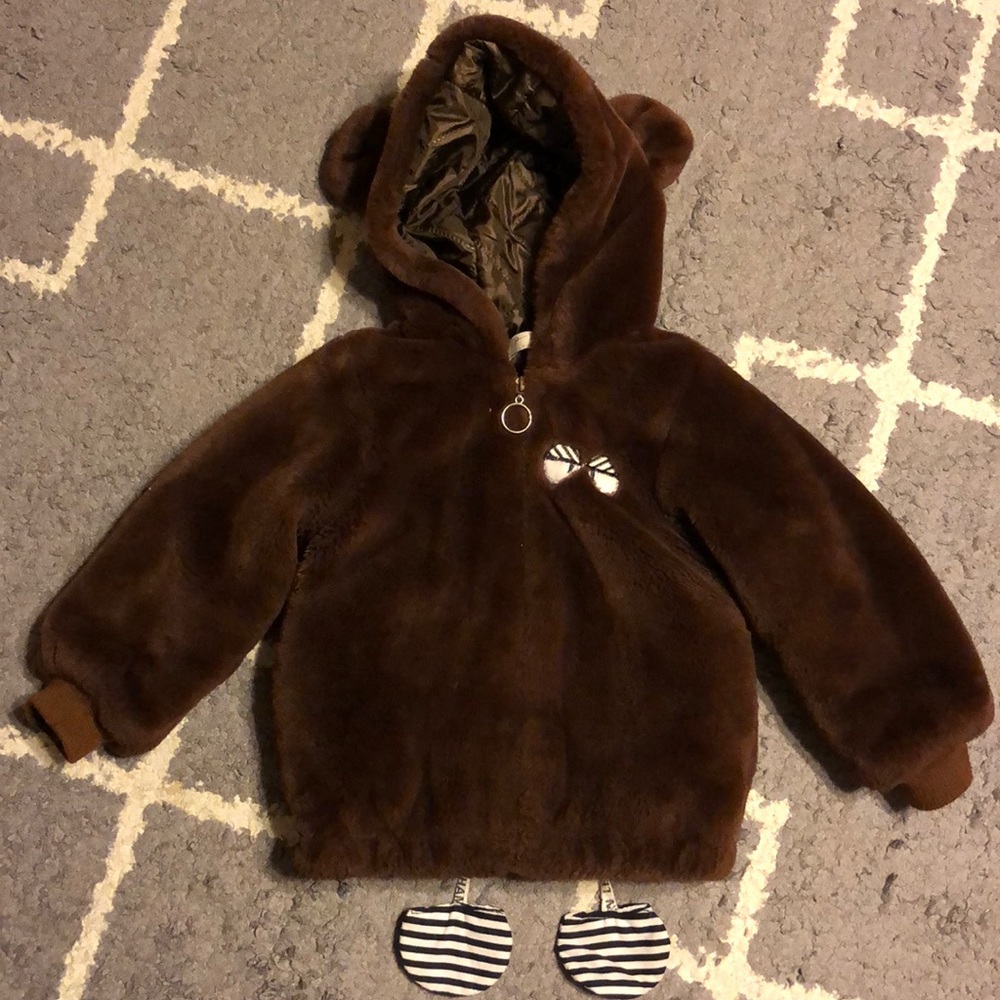 SUPER CUTE Toddler faux fur jacket with hood